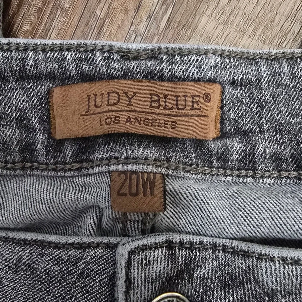 Judy Blue Slim Fit Jeans Women 20W Gray Faded High Rise Stretch Curvy Stretchy